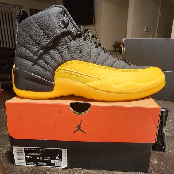 Jordan's and nike shoes - Picture 3 of 14